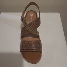 Load image into Gallery viewer, Remonte D3069 Sandal SS24
