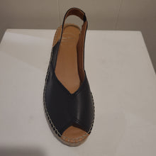 Load image into Gallery viewer, Toni Pons Bernia Sandal SS24
