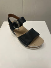 Load image into Gallery viewer, Josef Seibel Quinn 16 Sandal SS25
