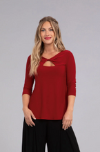 Load image into Gallery viewer, Sympli Twist Top, 3/4 Sleeve FW23 22290-2
