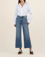 Load image into Gallery viewer, Kut KG1516MF9 Meg High Rise Wide Leg Jean FW24
